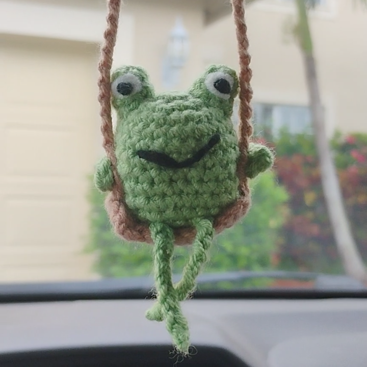 Mr. Froggy on a Swing!